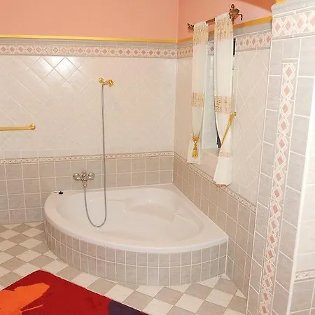 Villa Vila Lenart *